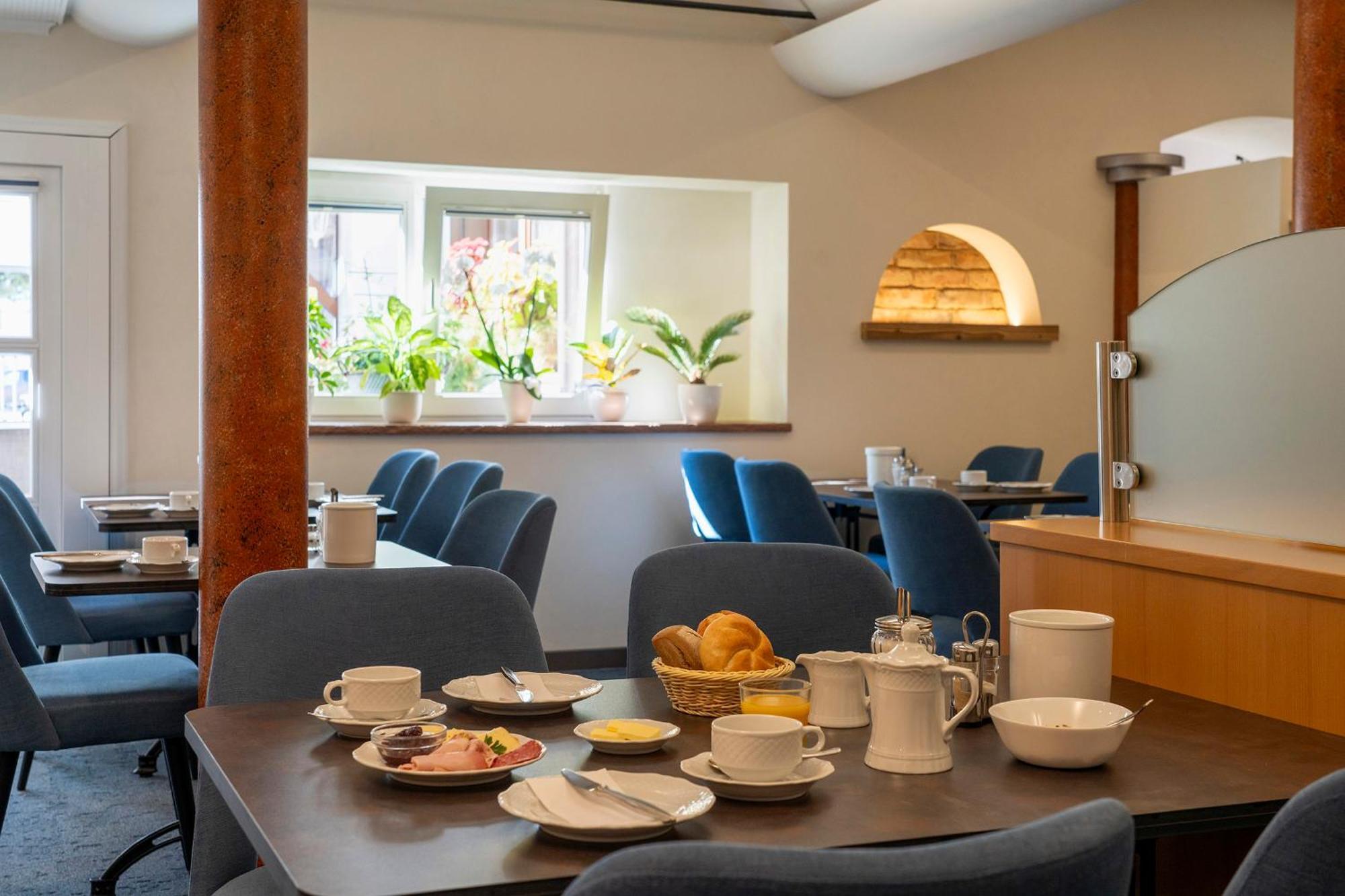 Hotel Schwanen Kehl Екстер'єр фото